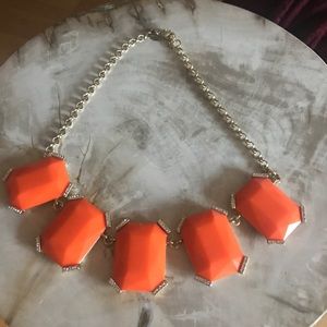 LIKE NEW! Banana Republic statement necklace